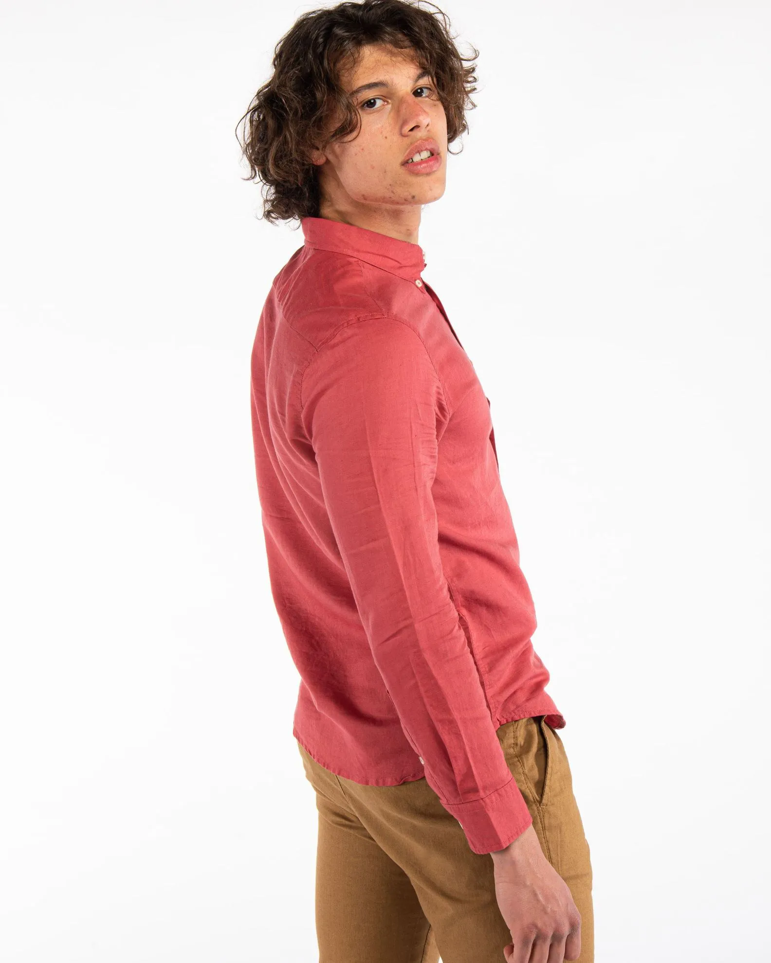 CAMICIA MANICA LUNGA BOTTON DOWN LINO                                            Previous productCAMICIA MANICA LUNGA BOTTON... 